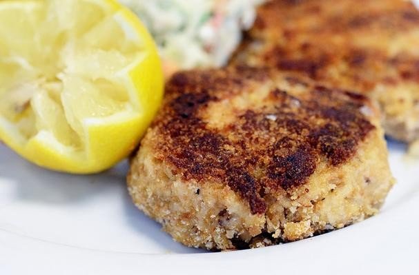 Classic New England Crab Cakes