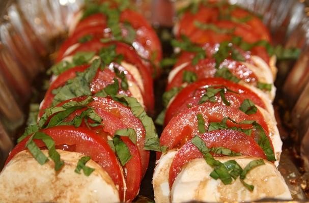 Fresh Tomato Mozzarella Side Salad